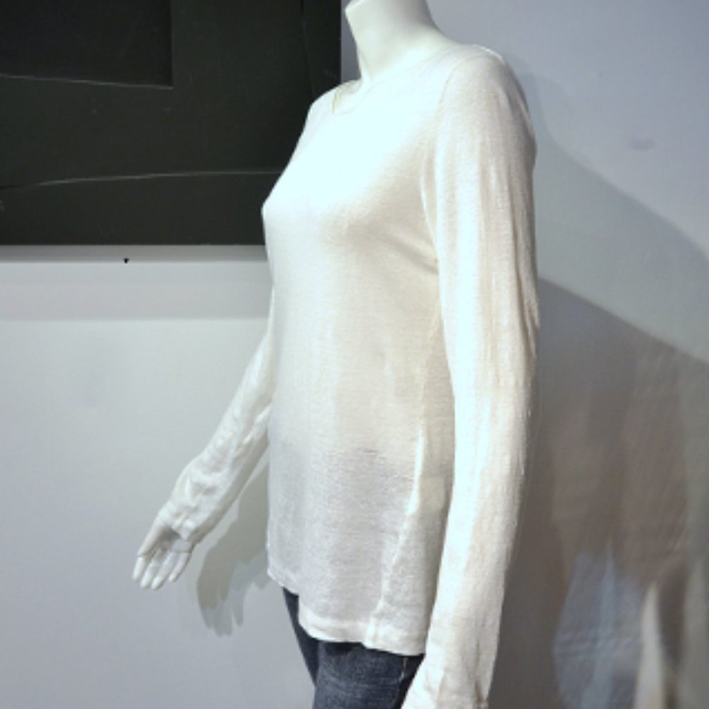 The Great White TEE - Picture 4 of 7